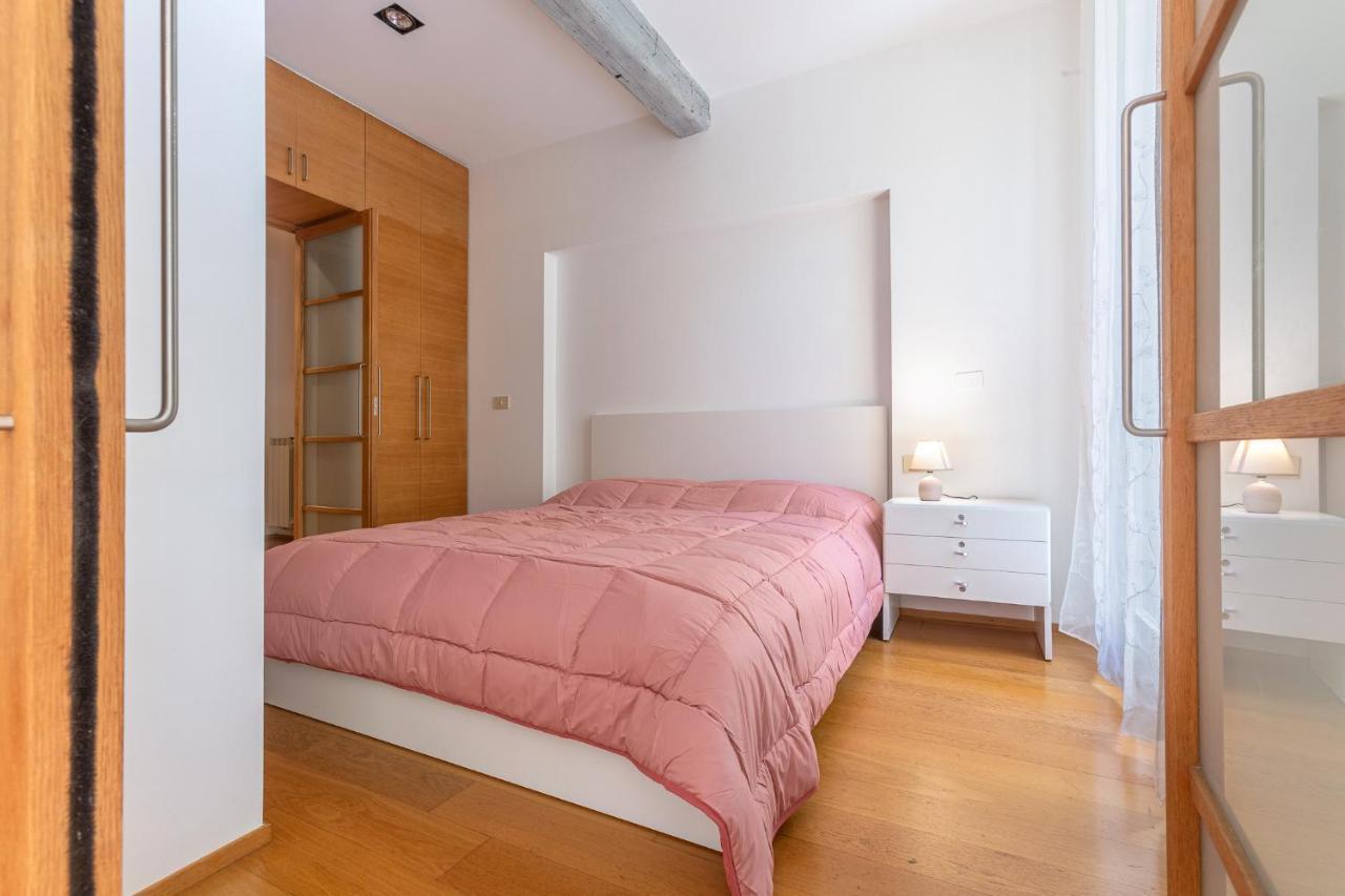 Pleasant Central Apartment With Garden Bologna Esterno foto