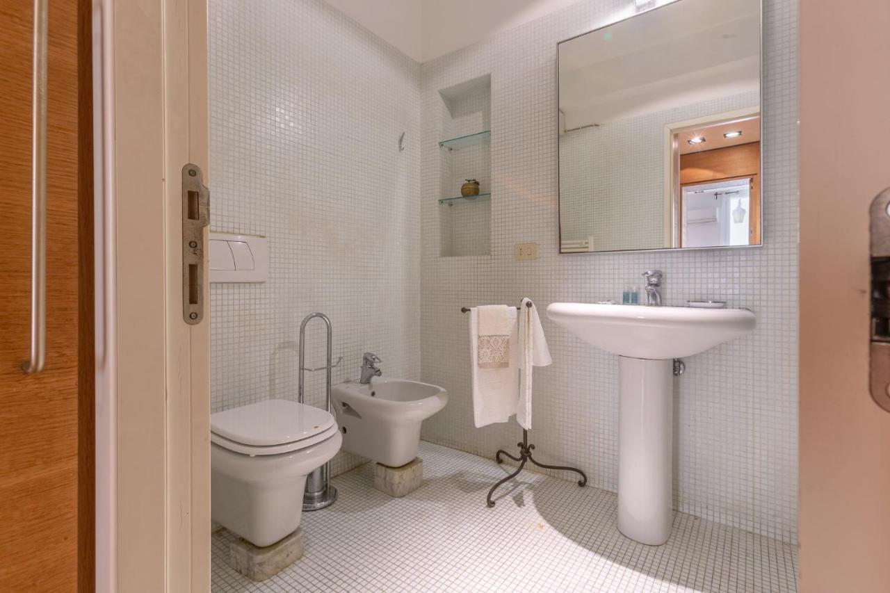 Pleasant Central Apartment With Garden Bologna Esterno foto