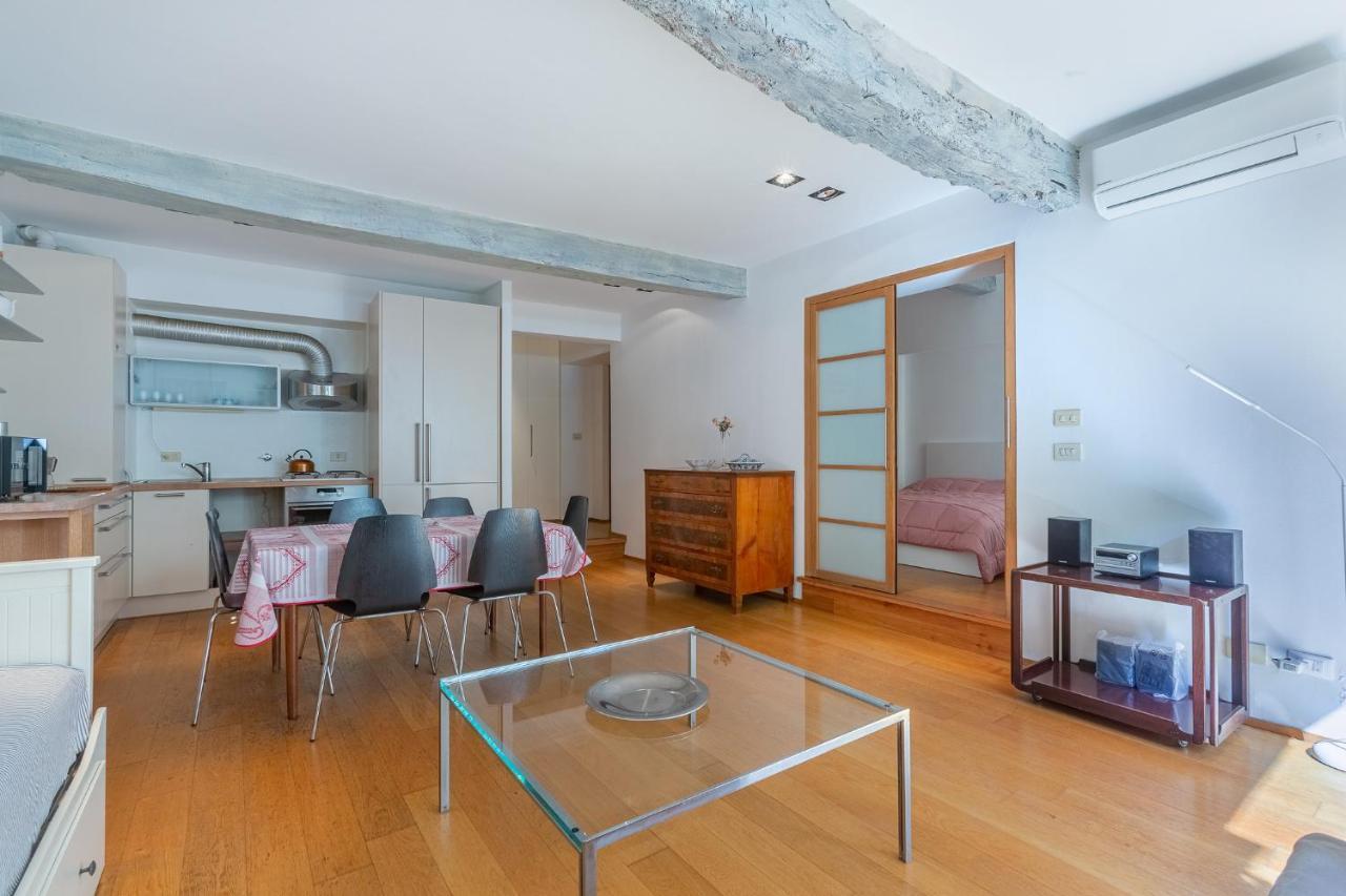 Pleasant Central Apartment With Garden Bologna Esterno foto